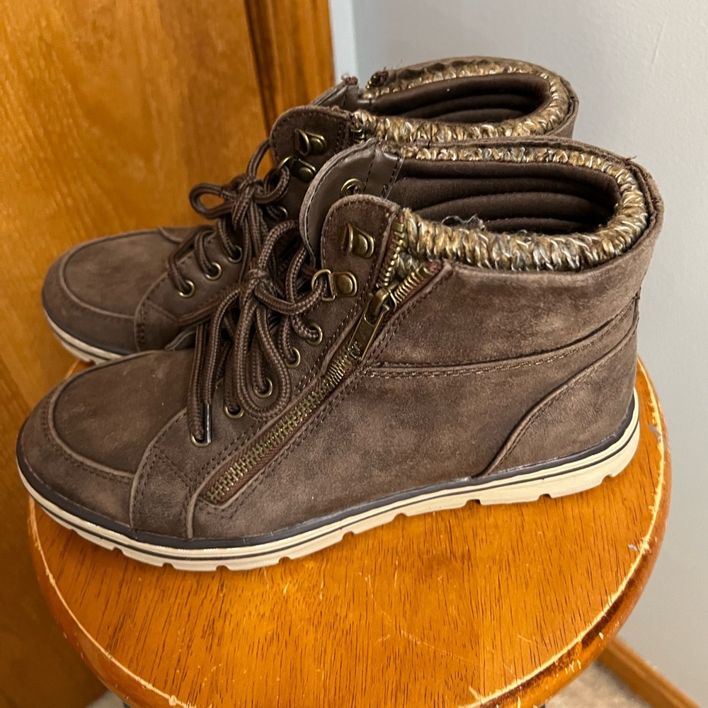White Mountain Brown Suede Combat Boots with Faux Fur Trim